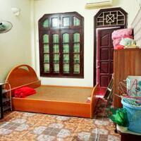 Bán nhà mặt phố Giáp Bát, 51m2 x 4 tầng, kinh doanh tốt, 12 tỷ