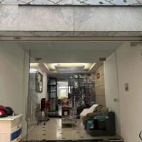 Cho thuê nhà Dt 136m2, 4pn Cộng Hoà P13 Tân Bình