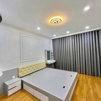 BÁN NHÀ 4.5 TẦNG 33m2 GIÁ 2.55 TỶ GẦN TRƯỜNG C1,C2 PHỤNG CHÂU