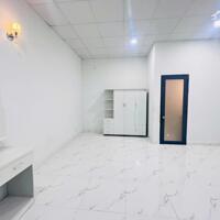 Cho thuê gấp nhà ngay trường đại học Việt Đức 80m2 2 tầng mới hoàn thiện giá rẻ