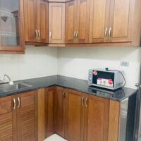 Cho thuê nhà 4 tầng ngõ ô tô Nguyễn văn Cừ, Bồ Đề. 95/ sàn. Giá: 15 triệu/tháng. Lh: 0984.373.362