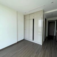 Cho thuê căn hộ chung cư Vinhomes Symphony, Long Biên. 67m. Giá: 12.5 triệu/tháng. Lh: 096.787.3362