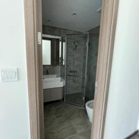 Cho thuê căn hộ chung cư Vinhomes Symphony, Long Biên. 67m. Giá: 12.5 triệu/tháng. Lh: 096.787.3362