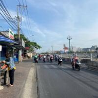 Cần bán nhanh nhà Phú định Quận 8 DT ( thương lượng nhanh )