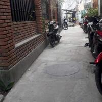 BÁN NHÀ HÒN CHỒNG GẦN BIỂN Hẻm thông đại học Nha Trang