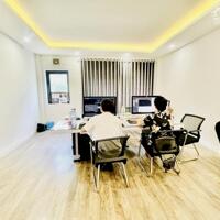 Cho thuê nhà mặt phố Mễ Trì Hạ, Nam Từ Liêm. DT 70m x 5 tầng, mt 5m. Giá 35tr.