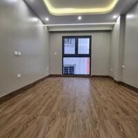 Cho thuê nhà mặt phố Mễ Trì Hạ, Nam Từ Liêm. DT 70m x 5 tầng, mt 5m. Giá 35tr.
