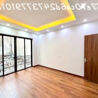 Vị trí đắc địa -  Mặt Ngõ Đường Láng - Đống Đa - 58 m2 x 4T – Kinh Doanh Tốt - mới kính koong - 2 thoáng - ở sướng