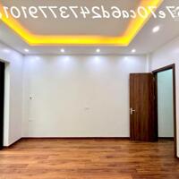 Vị trí đắc địa -  Mặt Ngõ Đường Láng - Đống Đa - 58 m2 x 4T – Kinh Doanh Tốt - mới kính koong - 2 thoáng - ở sướng