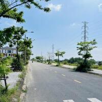 Cần bán gấp lô Góc 2 mặt tiền Biệt thự đường Nguyễn Đình Thi giao vơi Lê Sỹ -View sông cực đẹp , Hoà Xuân , Đà Nẵng