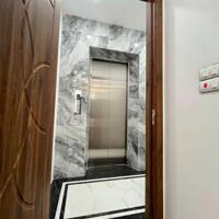 Giang Văn Minh - 33m2 - 6 tầng thang máy - 11 tỷ