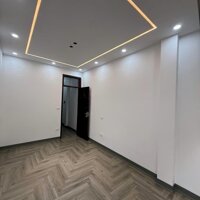 Nhà trung tâm Đống Đa 40m2 x 4 tầng - Ngõ thông, thoáng.