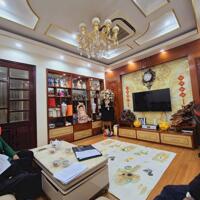 BÁN NHÀ 50M, 5 TẦNG, PHÂN LÔ, NGÕ THÔNG, Ô TÔ TRÁNH, VỈA HÈ, NỘI THẤT XỊN QUẬN CẦU GIẤY.