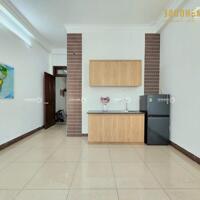 Căn hộ Studio 45m2 bancol Full nội thất máy giặt riêng gần Etwon Cộng Hòa