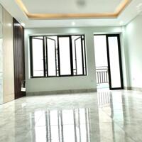 BÁN NHÀ 5 TẦNG SẴN NỘI THẤT MẶT TIỀN TRUNG TÂM TRƯỜNG LÂM-LONG BIÊN