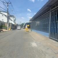 Kho lớn HXT 10T 1/ Nguyễn Văn Quá gần cầu Tham Lương, 15x33m=500m2, Kho suốt có sẵn văn phòng điện 3 pha