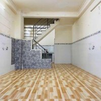 Nhà Mặt tiền đường Nguyễn Thị Hương  -  Diện tích: 3,5m x 8,5m - Giá: 2 Tỷ 690