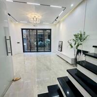 Lê Trọng Tấn- Thanh Xuân- Nhà Đẹp Thang Máy- Ngõ Ô Tô- 20m Ra Phố-55m2^4T^MT 5m- 17.95 Tỷ