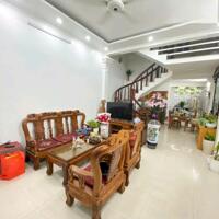 Cho thuê nhà sân vườn rộng ở Trung Hành - Đằng Lâm - Hải An - Hải Phòng ô tô đỗ gần.