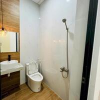 NHÀ MỚI CÓ SÂN ĐẬU Ô TÔ GIÁP PHƯỜNG 4 VĨNH LONG