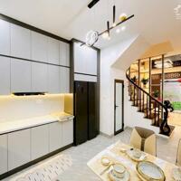 Chính chủ cần bán nhà riêng tại Nguyễn Khang, Cầu Giấy. Diện tích sổ 38m², xây thực tế sd 42m x 4 tầng, mặt tiền 3.5m, giá 8.8 tỷ