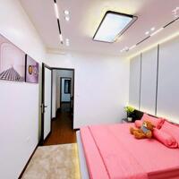 Chính chủ cần bán nhà riêng tại Nguyễn Khang, Cầu Giấy. Diện tích sổ 38m², xây thực tế sd 42m x 4 tầng, mặt tiền 3.5m, giá 8.8 tỷ