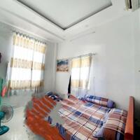 Bán Nhà Huỳnh Thị Hai, 55m2, 3 Tầng sát mặt tiền, đường 6m xe hơi ngủ trong nhà.