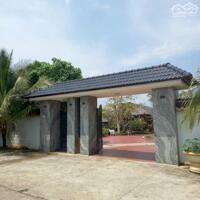 View xịn tọa lạc tại thôn 11_Hòa Phú_Buôn Ma Thuột _Đăk Lăk. Dt: 27,5×50 tc 400m²  $ 7 tỷ thương lượng chính chủ .  Thích hợp làm khu nghĩ dưỡng sau những giờ làm
