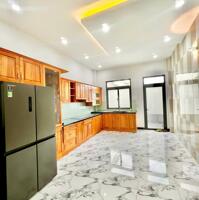 Nhà 4×21, đúc 3 lầu mặt tiền Nguyễn Triệu Luật, Tân Tạo, B.tân