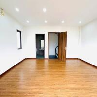 Cực hiếm. Bán nhà mới lô góc Bát Khối Long Biên 34m 6T MT5m 6.45 tỷ ô tô vào nhà