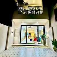 Bán rẻ căn nhà 1 trệt 2 lầu giá chỉ 2ty690, DT 85m2, ngay tại vòng xoay Võ Văn Kiệt – TDM, Bình Dương
