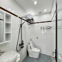 :- Chính chủ bán căn nhà cực đẹp tại 46 Lạch Tray , căn góc 2 mặt thoáng