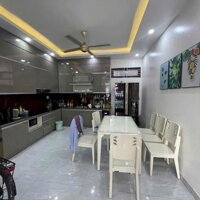 Cần bán nhà mặt đường Lán Bè , Lam Sơn , vị trí đẹp kinh doanh buôn bán ok