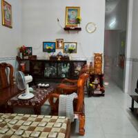 Bán Nhà Mặt Tiền Tân Hiệp 11. 105m2,  ngang đẹp 5m, Đường 10, Kinh Doanh tốt,xe hơi ngủ trong nhà.