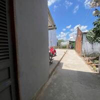 bán nhà nhỏ 50m2 , giá rẻ xã bình phú , tp bến tre
