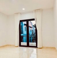 Nhà đẹp Hiệp Phú, 1 trệt 1 lầu, vị trí đẹp, 56m², sát Ngã tư Thủ Đức, chỉ 4,75 tỷ!