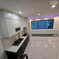 HOT 6tầng thang máy 40m2 full nội thất hơn 7tỷ ngay 74/40 Thượng Thanh