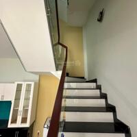 Nhà 2 tầng, Lê Văn Việt, 90m2, ngang 5.5m, 4PN, HXH, ngay chợ Hiệp Phú, 5.4 tỷ