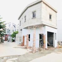bán căn nhà sổ riêng đang vào hoàn thiện