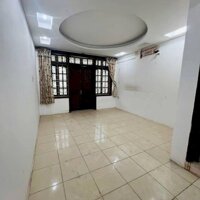 Bán nhà Kim Đồng, Hoàng Mai, 56m2, 5 tầng, mặt phố, ô tô, 26 tỷ