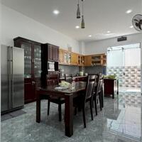Bán nhà 5 Tầng có Thang Máy,( 4x21m), Âu Cơ, Phường 9, Gần Cư Xá Lữ Gia.