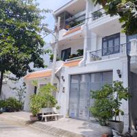 Bán biệt thự Đông Dương, đường 82 Bưng Ông Thoàn, ph, Phú Hữu, Q9 (cũ) TP Thủ đức, giá từ 6 tỷ 400 triệu LH 0981133373