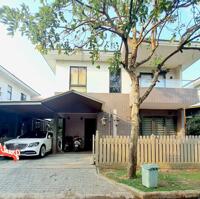 Cần bán gấp biệt thự Valora Kikyo 162.5m2 13x13m 1 trệt 1 lầu full nội thất cao cấp giá chỉ 18 tỷ 5