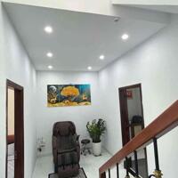 Cần bán gấp nhà 3 tầng MT KD ĐINH TIÊN HOÀNG, TTTP, giá chỉ nhỉnh hơn 5 tỷ.