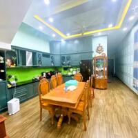 Nhà bán phường Thống Nhất gần Ngọc Phát Riverside, 1 trệt 2 lầu 173m2 đẹp sang trọng giá 7,6 tỷ