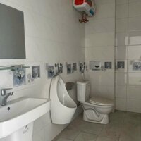 Bán nhà 3 tầng phố Bà Triệu ,Vĩnh Yên .kinh doanh đắc địa Gần bv đa khoa Tỉnh .