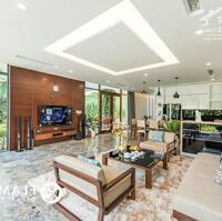 Cần tiền bán gấp căn biệt thự Hoàng Oanh, kinh doanh tốt, Flamingo Đại Lải. LH 0936193286