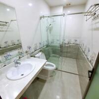 Cho thuê nhà Văn Cao vị trí đẹp, 7 p.ngủ khép kín, DT: 80m2.