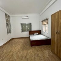 Nhà ngõ 2 phố Yên Phúc-P. Văn Quán 32m2*5 tầng*MT 4.14m-5.9 tỷ- oto đỗ cách 70m