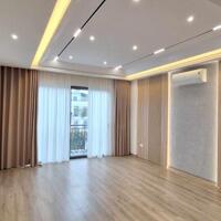 Bán nhà Phố Trạm,Long Biên 6 tầng,40m,mt4.7m oto đua nhỉnh 9 tỷ